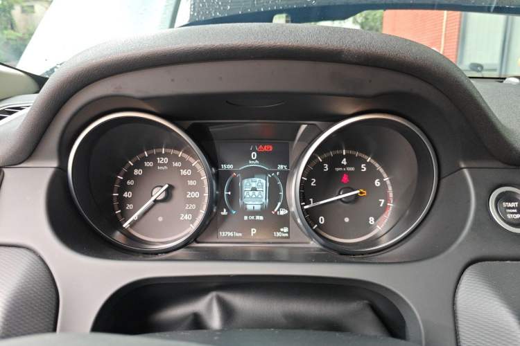 Used Land Rover Discovery Sport 2019 240 PS SE Dynamic Version China VI Standard Instrument Cluster