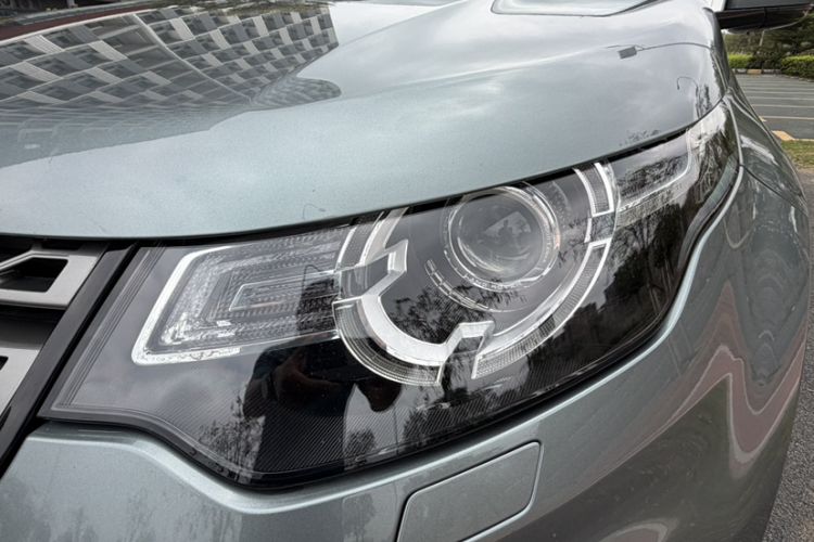 Used Land Rover Discovery Sport 2019 240 PS SE Version China VI Standard Left Front Headlight