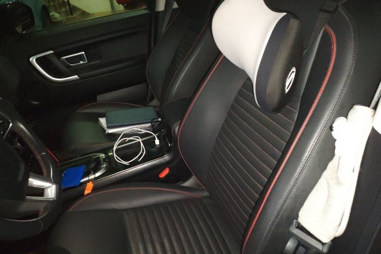 Used Land Rover Discovery Sport 2019 240 PS SE Dynamic Version China VI Standard Left Front Seat