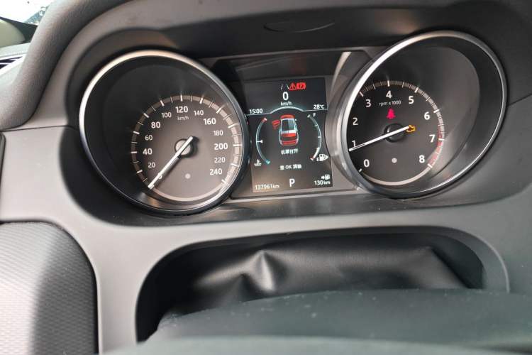Used Land Rover Discovery Sport 2019 240 PS SE Dynamic Version China VI Standard Odometer Close Up