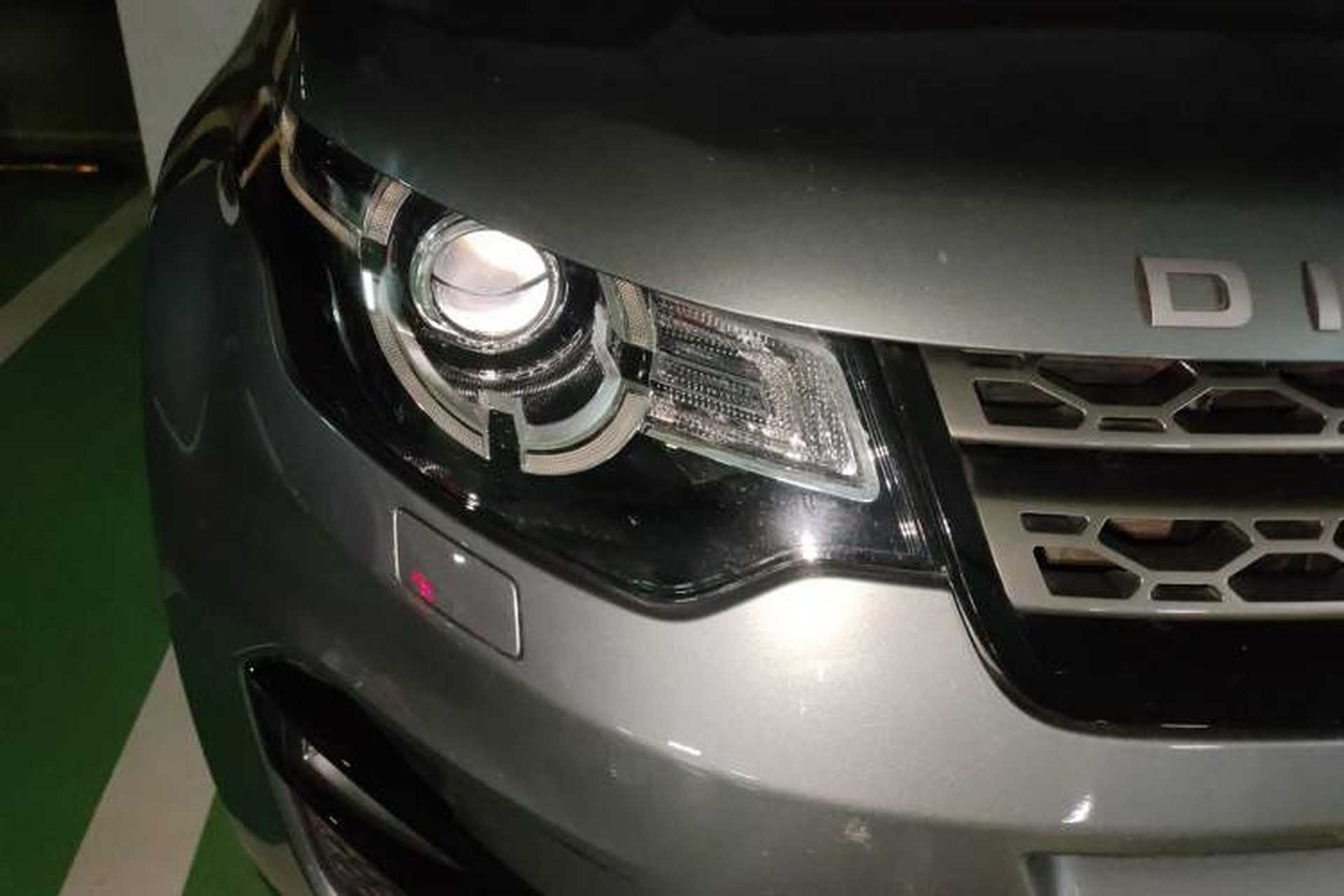 Used Land Rover Discovery Sport 2019 240 PS SE Version China V Standard Right Front Headlight