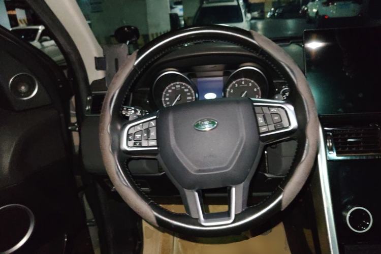 Used Land Rover Discovery Sport 2019 240 PS SE Version China VI Standard Steering Wheel