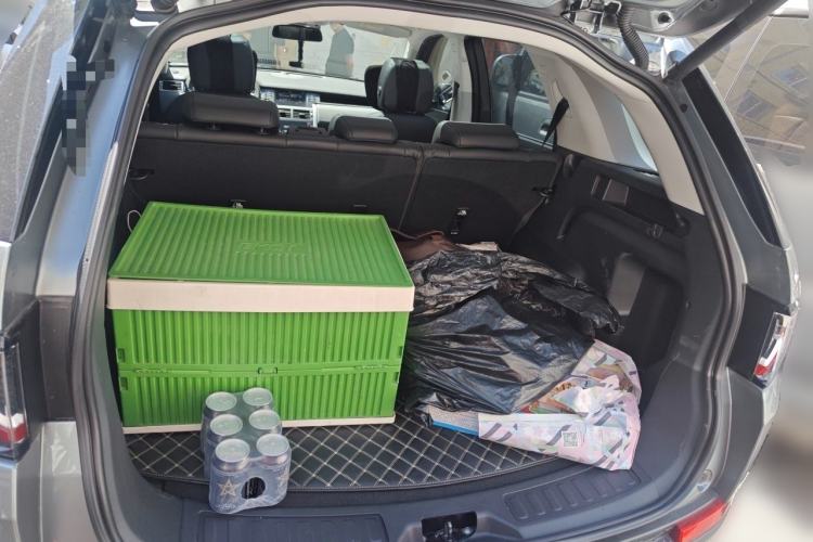 Used Land Rover Discovery Sport 2019 240 PS SE Version China VI Standard Trunk