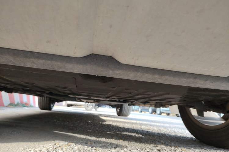 Used Land Rover Discovery Sport 2019 240 PS HSE Version China VI Standard Chassis Front