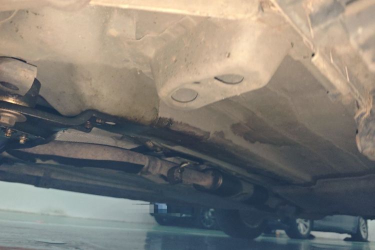 Used Land Rover Discovery Sport 2019 240 PS SE Version China VI Standard Chassis Front Left