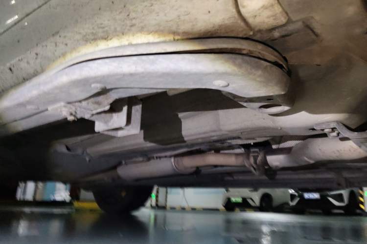 Used Land Rover Discovery Sport 2019 240 PS SE Dynamic Version China V Standard Chassis Front Right
