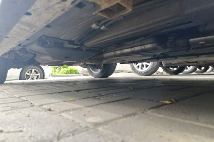Used Land Rover Discovery Sport 2019 240 PS HSE Version China VI Standard Chassis Front Right