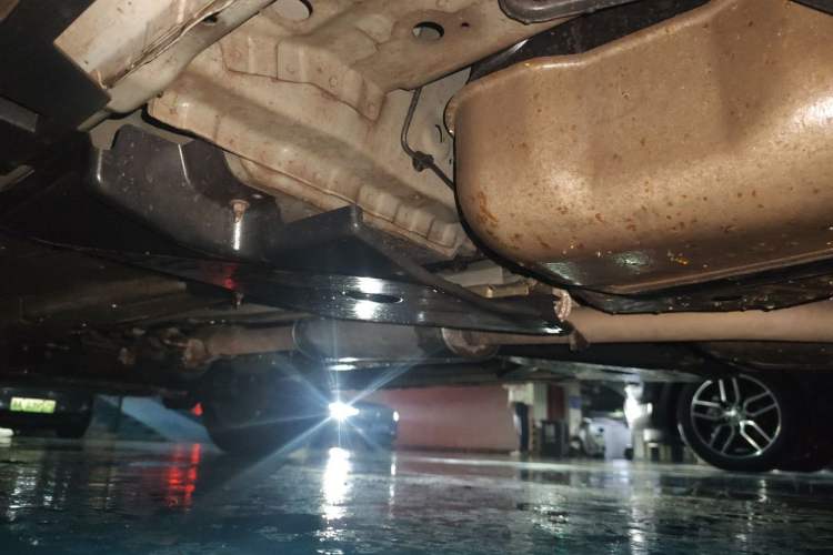 Used Land Rover Discovery Sport 2019 240 PS SE Version China VI Standard Chassis Rear Left