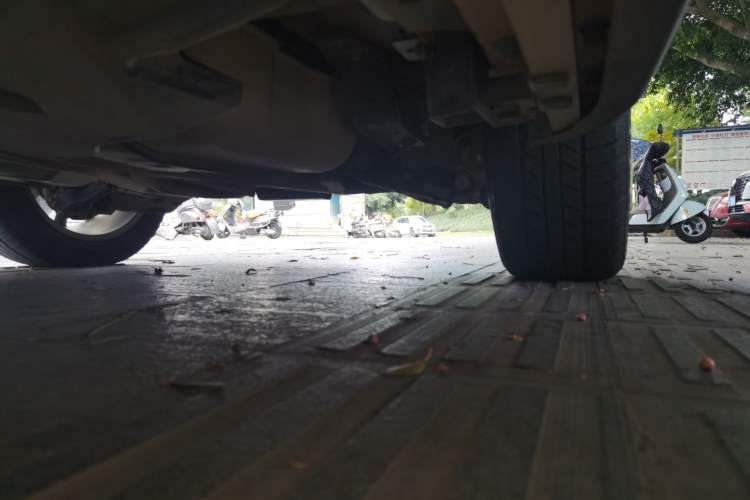 Used Land Rover Discovery Sport 2019 240 PS HSE Version China V Standard Chassis Rear Left