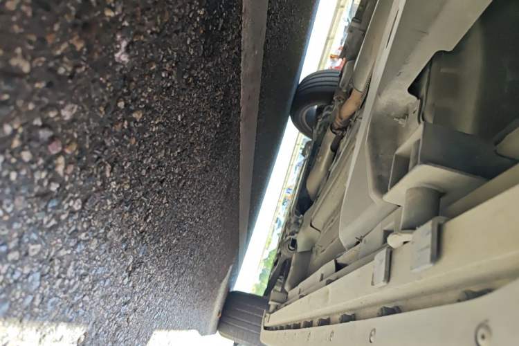 Used Land Rover Discovery Sport 2019 240 PS SE Version China VI Standard Chassis Rear Right
