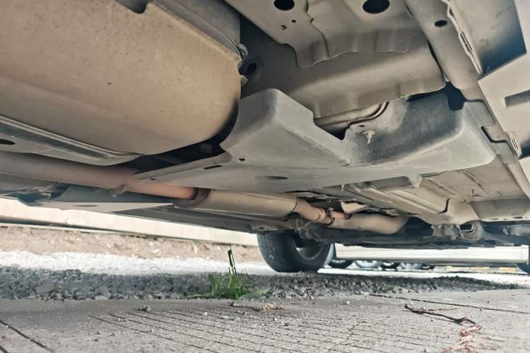 Used Land Rover Discovery Sport 2019 240 PS SE Version China VI Standard Chassis Rear Right