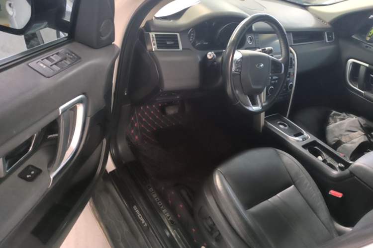 Used Land Rover Discovery Sport 2019 240 PS HSE Version China VI Standard Driver Seat