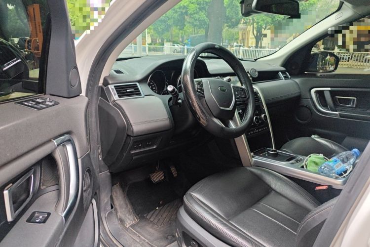 Used Land Rover Discovery Sport 2019 240 PS SE Version China VI Standard Driver Seat