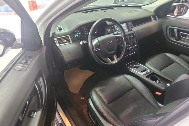 Used Land Rover Discovery Sport 2019 240 PS PURE Edition China VI Standard Driver Seat