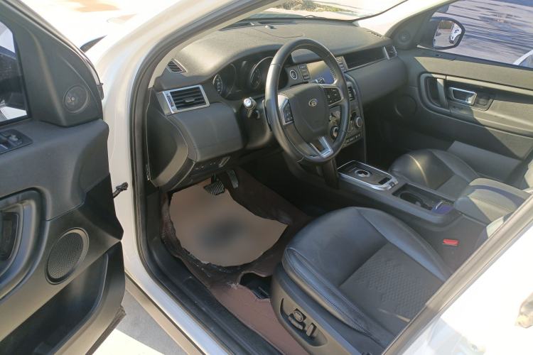 Used Land Rover Discovery Sport 2019 240 PS PURE Edition China VI Standard Driver Seat