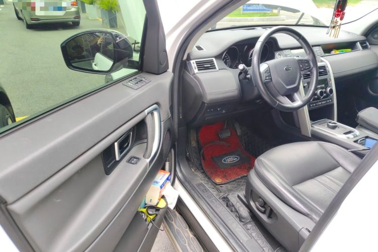 Used Land Rover Discovery Sport 2019 240 PS SE Version China VI Standard Driver Seat