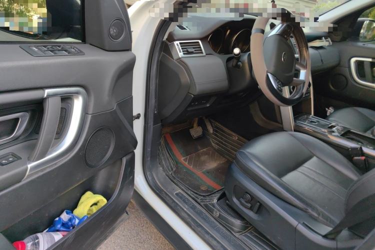 Used Land Rover Discovery Sport 2019 240 PS SE Version China VI Standard Driver Seat
