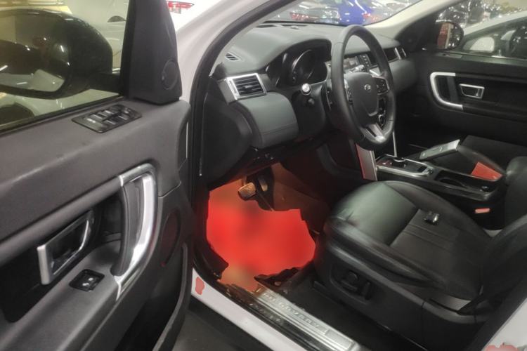 Used Land Rover Discovery Sport 2019 240 PS SE Version China VI Standard Driver Seat