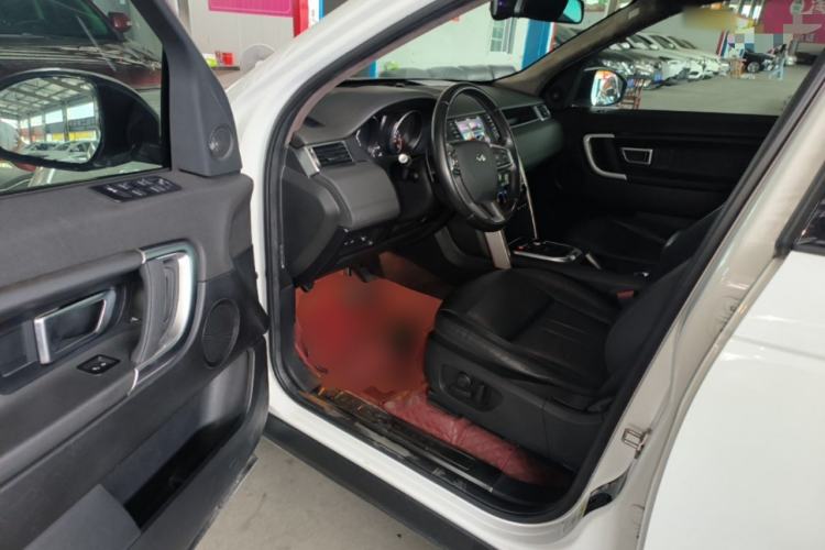 Used Land Rover Discovery Sport 2019 240 PS SE Version China VI Standard Driver Seat