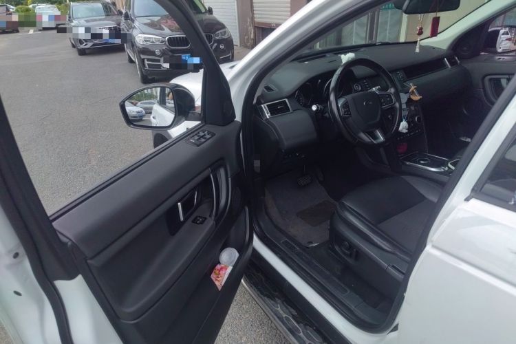 Used Land Rover Discovery Sport 2019 240 PS PURE Edition China VI Standard Driver Seat