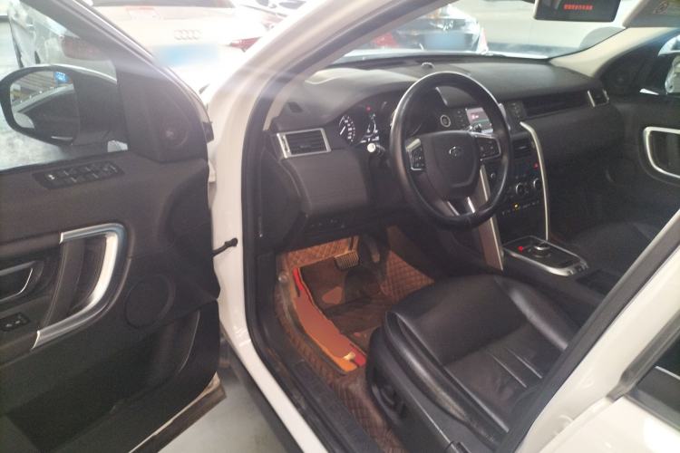 Used Land Rover Discovery Sport 2019 240 PS SE Version China VI Standard Driver Seat