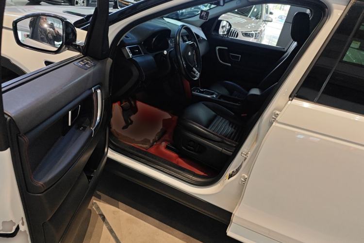 Used Land Rover Discovery Sport 2019 240 PS SE Dynamic Version China VI Standard Driver Seat