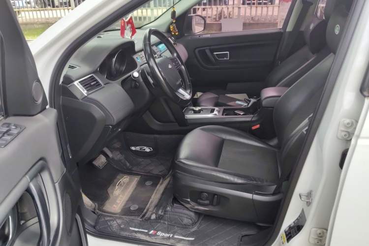 Used Land Rover Discovery Sport 2019 200PS PURE Edition China VI Standard Driver Seat
