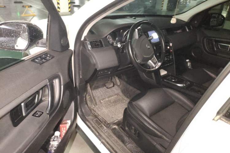 Used Land Rover Discovery Sport 2019 240 PS PURE Edition China V Standard Driver Seat