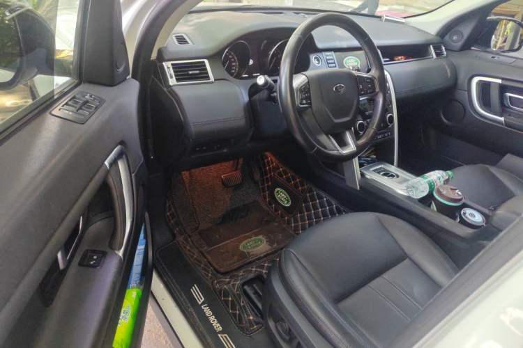 Used Land Rover Discovery Sport 2019 240 PS SE Version China VI Standard Driver Seat