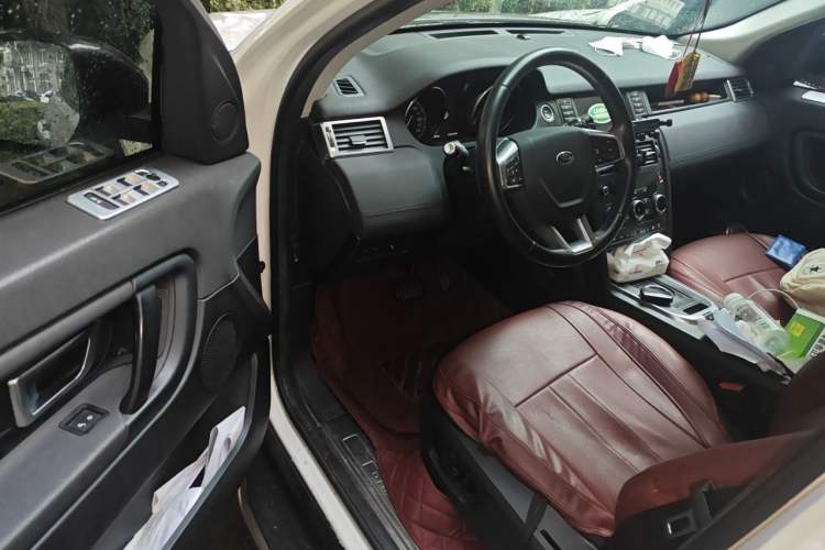 Used Land Rover Discovery Sport 2019 240 PS PURE Edition China V Standard Driver Seat