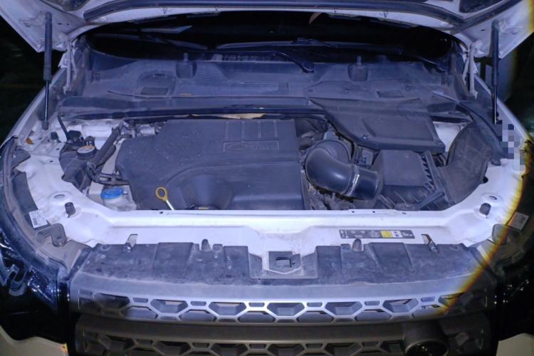 Used Land Rover Discovery Sport 2019 240 PS PURE Edition China V Standard Engine Bay