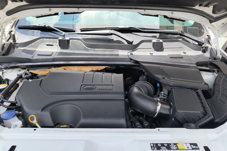Used Land Rover Discovery Sport 2019 240 PS HSE Version China V Standard Engine Bay