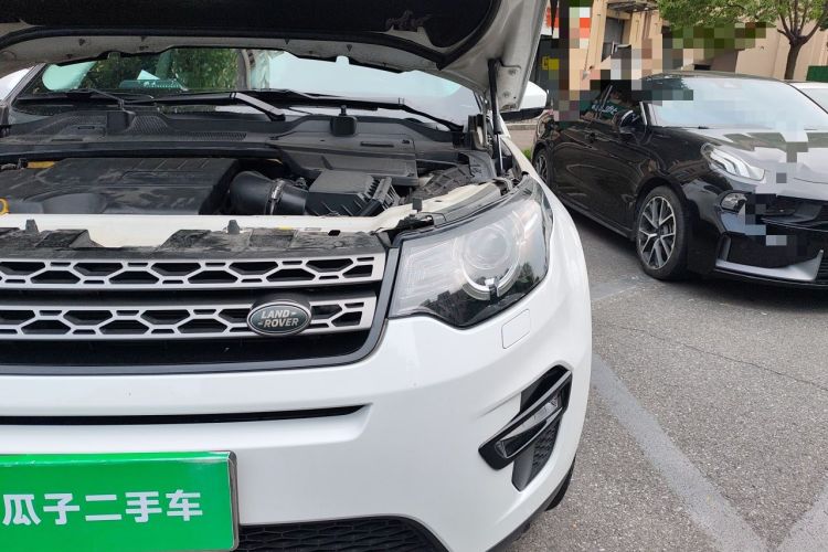Used Land Rover Discovery Sport 2019 240 PS SE Version China VI Standard Engine Bay Left