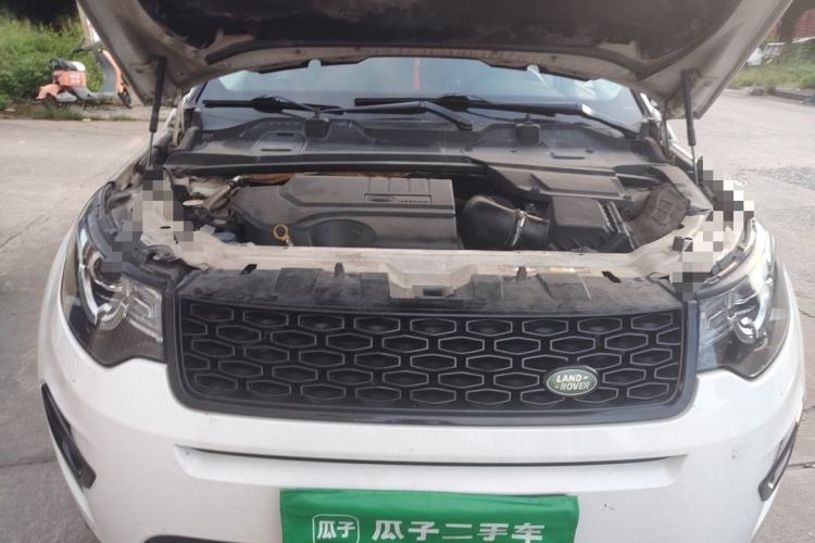 Used Land Rover Discovery Sport 2019 240 PS HSE Version China V Standard Engine Bay