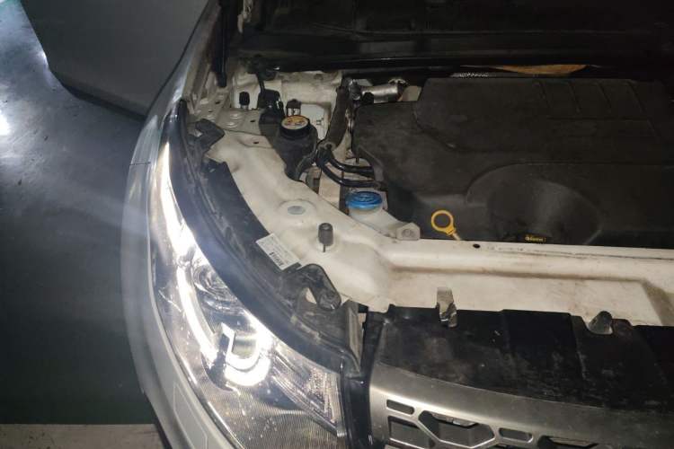 Used Land Rover Discovery Sport 2019 240 PS SE Version China V Standard Engine Bay Right
