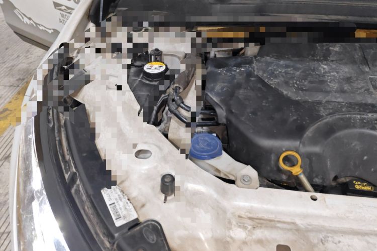 Used Land Rover Discovery Sport 2019 240 PS PURE Edition China V Standard Engine Bay Right