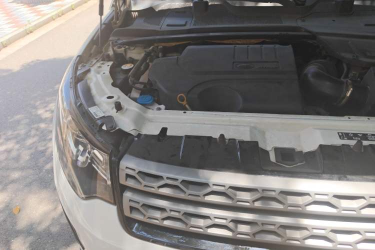 Used Land Rover Discovery Sport 2019 200PS PURE Edition China V Standard Engine Bay Right