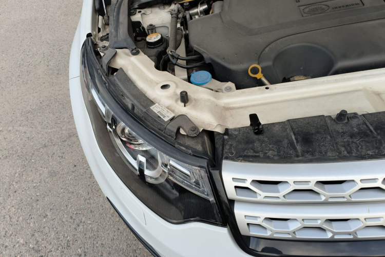 Used Land Rover Discovery Sport 2019 240 PS HSE Version China V Standard Engine Bay Right