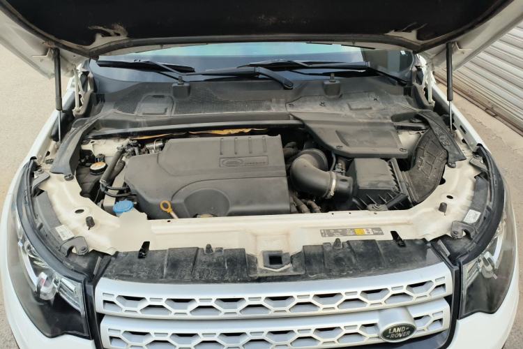 Used Land Rover Discovery Sport 2019 240 PS HSE Version China V Standard Engine Bay