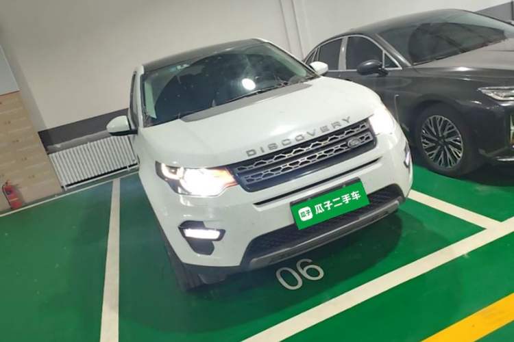 Used Land Rover Discovery Sport 2019 240 PS SE Version China VI Standard Exterior 1