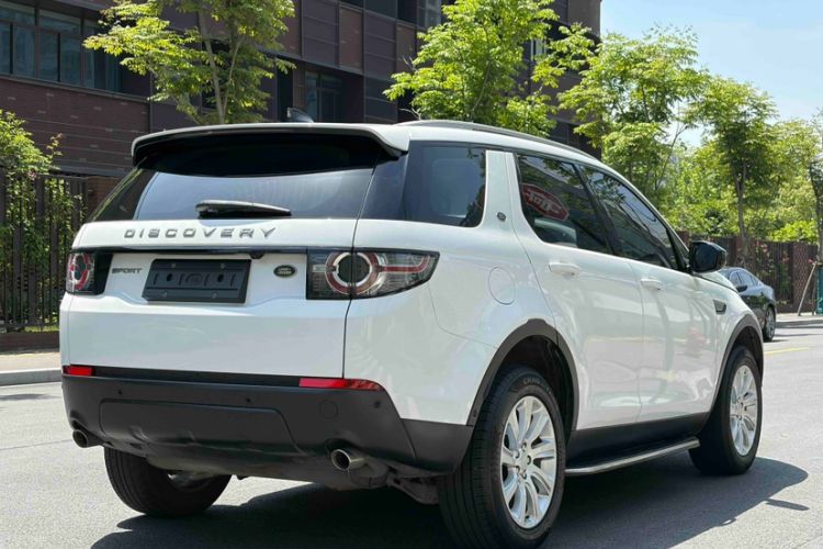 Used Land Rover Discovery Sport 2019 200PS PURE Edition China VI Standard Exterior 1