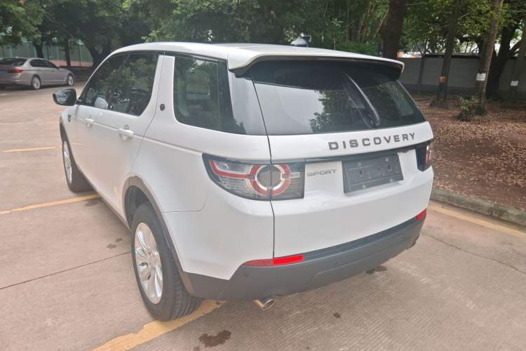 Used Land Rover Discovery Sport 2019 240 PS PURE Edition China VI Standard Exterior 2