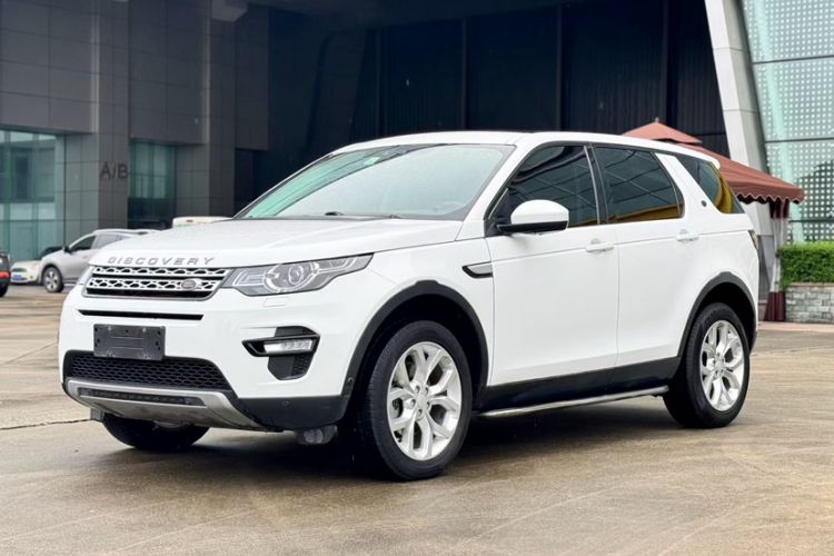 Used Land Rover Discovery Sport 2019 240 PS HSE Version China VI Standard Exterior 3