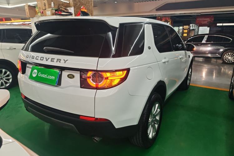 Used Land Rover Discovery Sport 2019 240 PS SE Version China VI Standard Exterior 3