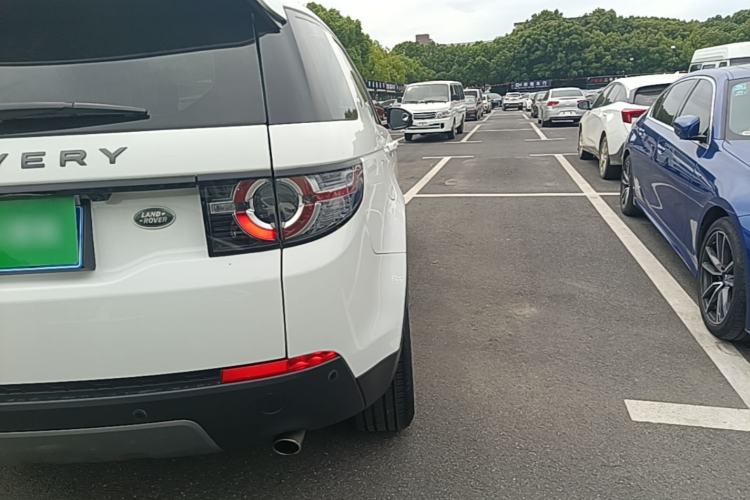 Used Land Rover Discovery Sport 2019 240 PS SE Version China V Standard Exterior 3