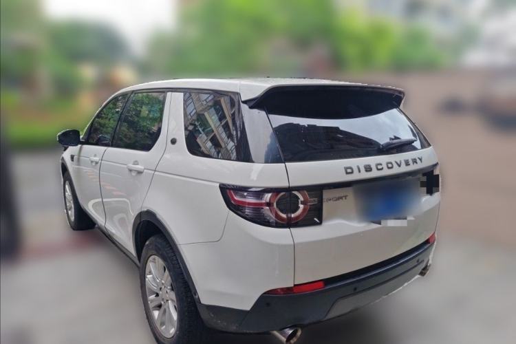 Used Land Rover Discovery Sport 2019 240 PS SE Version China VI Standard Exterior 3