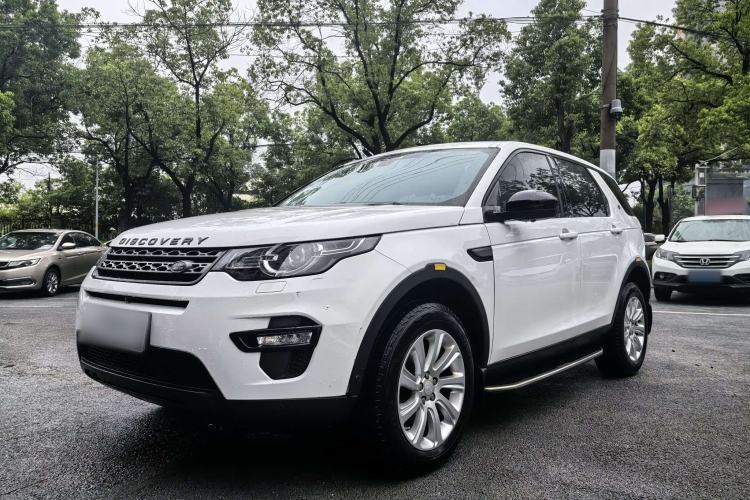 Used Land Rover Discovery Sport 2019 240 PS PURE Edition China V Standard Exterior 3