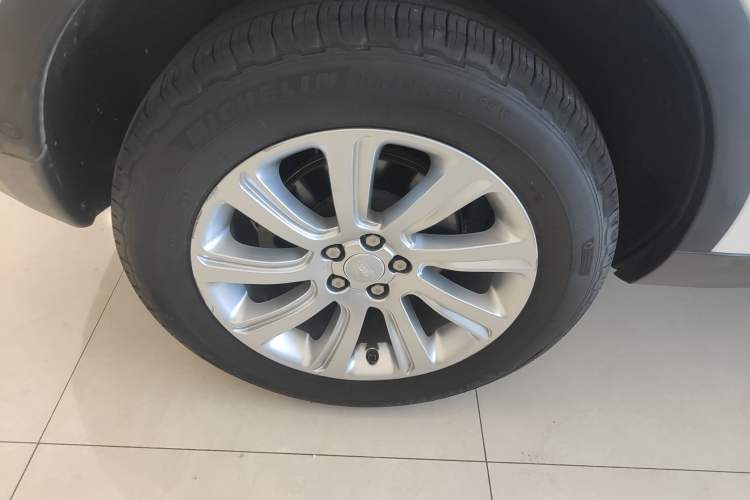 Used Land Rover Discovery Sport 2019 240 PS SE Version China VI Standard Exterior 4