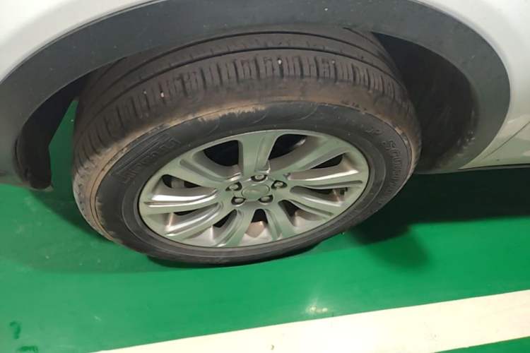 Used Land Rover Discovery Sport 2019 240 PS SE Version China VI Standard Exterior 4