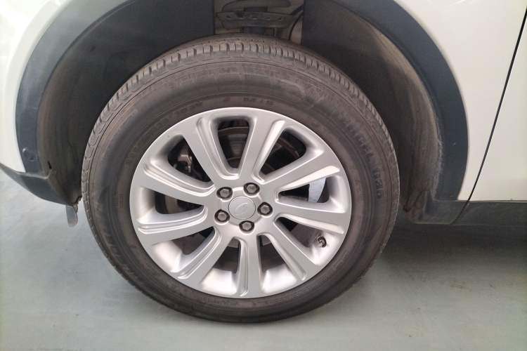 Used Land Rover Discovery Sport 2019 240 PS SE Version China VI Standard Exterior 4